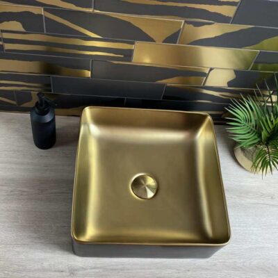 Flat Savannah black & Gold