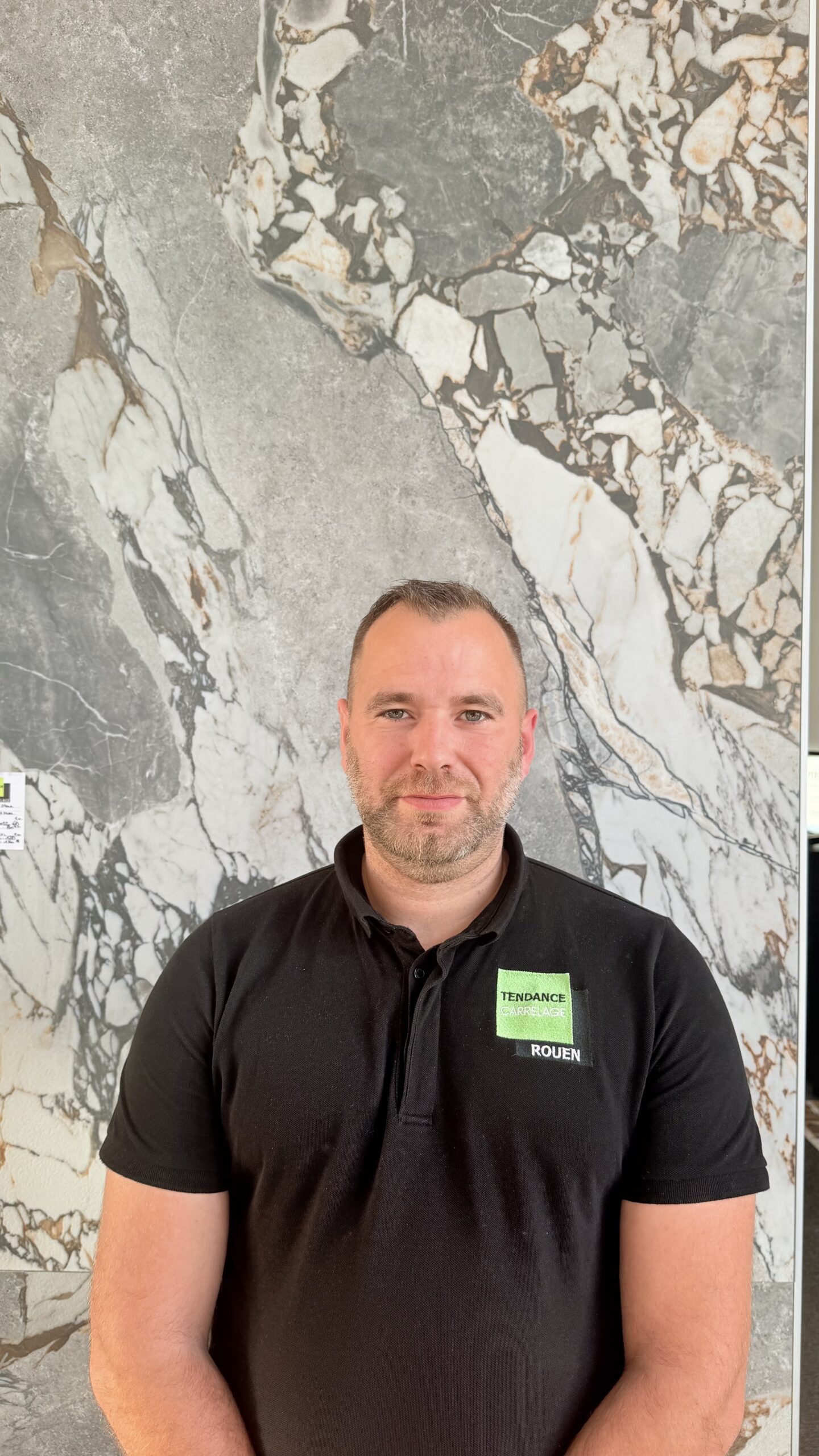Florian, responsable magasin chez Tendance Carrelage Rouen